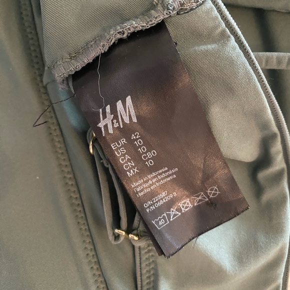 H&M green bikini top - Picture 3 of 3